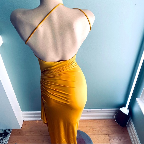 Sexy Mustard-tone One Shoulder Gown Size S - Picture 5 of 6